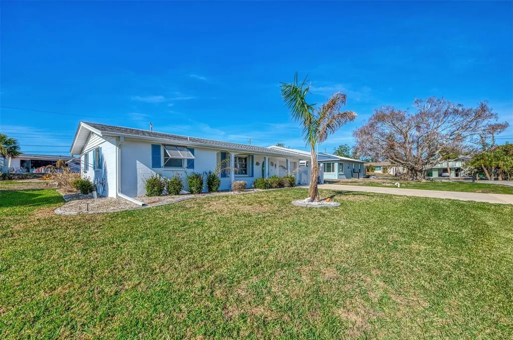 105 Crestview Drive Englewood FL 34223