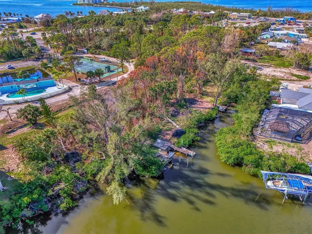 105 Crestview Drive Englewood FL 34223