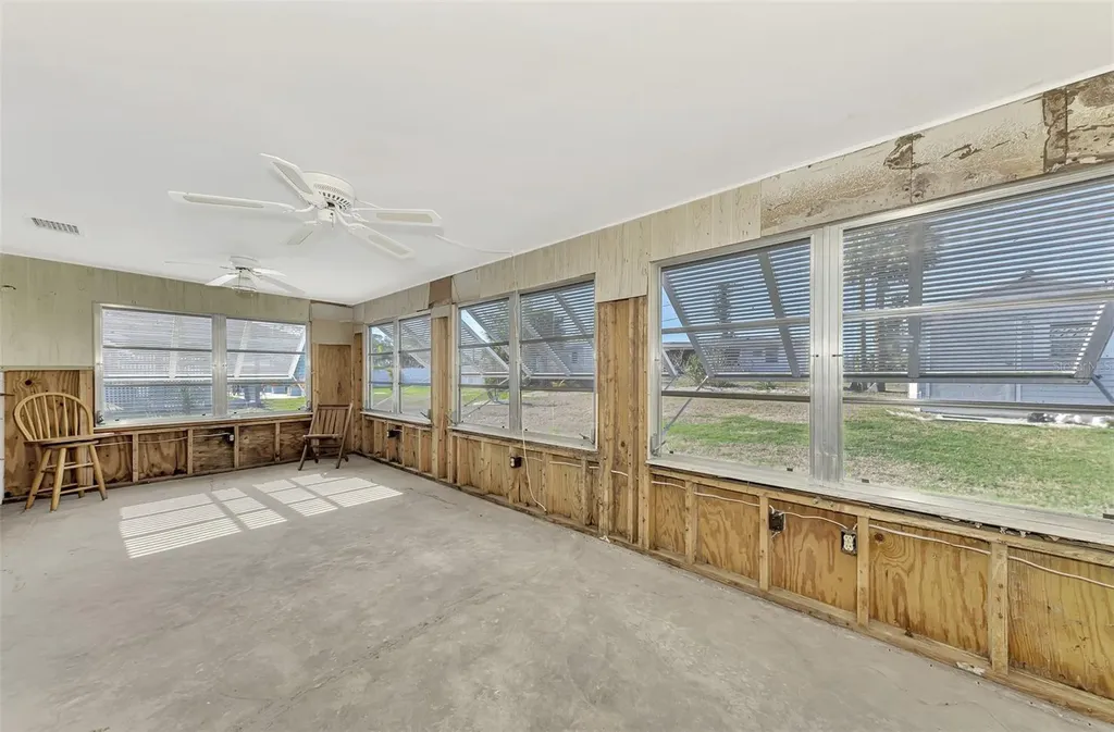 105 Crestview Drive Englewood FL 34223