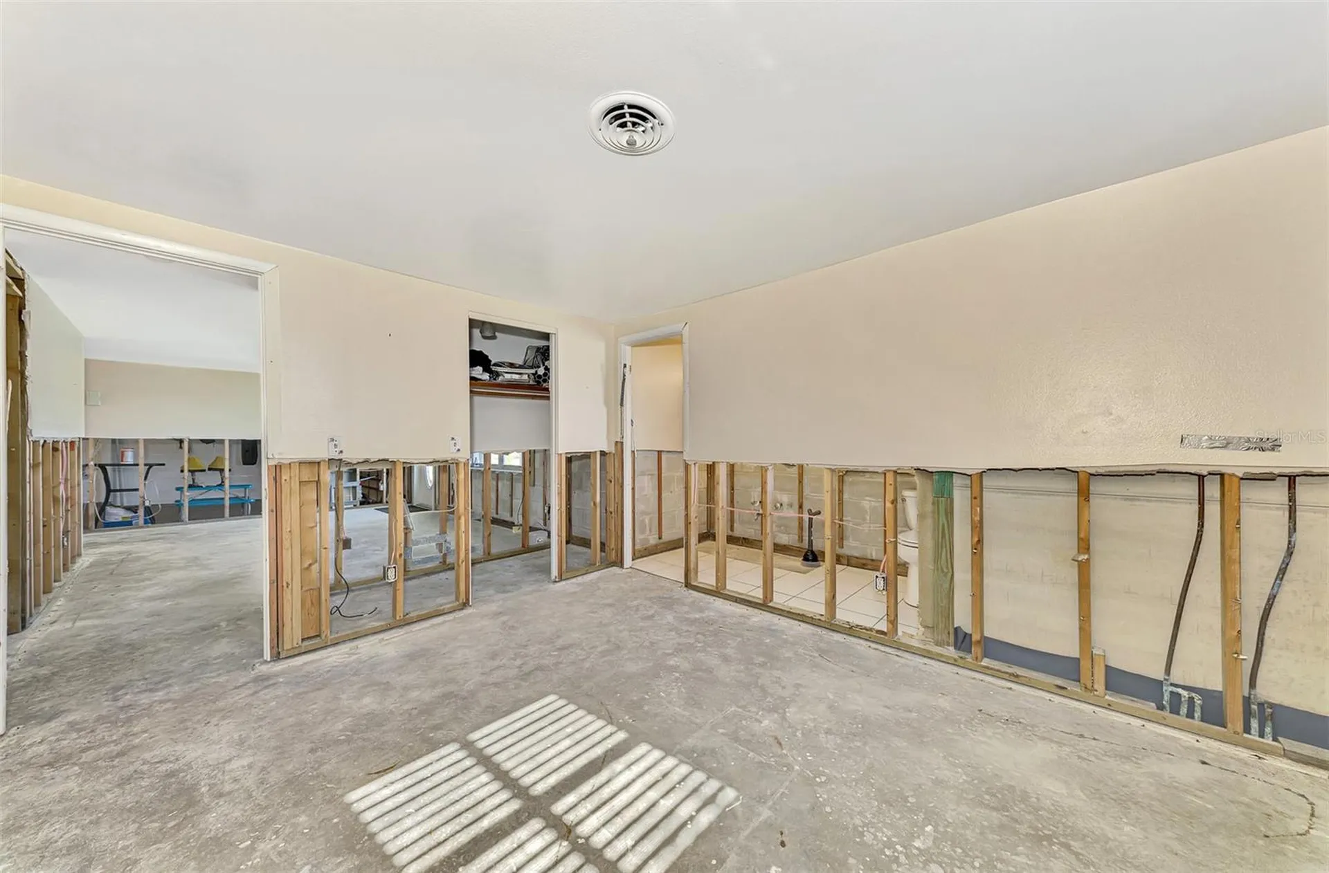 105 Crestview Drive Englewood FL 34223