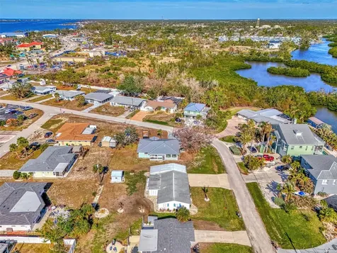 105 Crestview Drive Englewood FL 34223