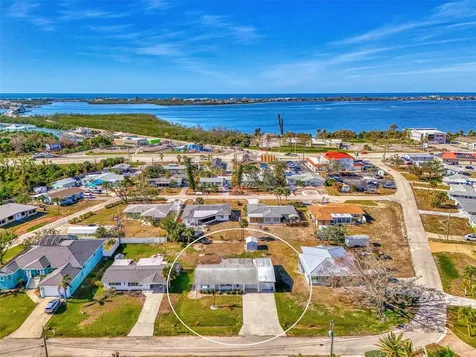 105 Crestview Drive Englewood FL 34223