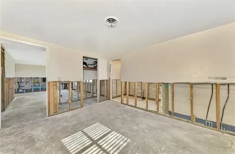 105 Crestview Drive Englewood FL 34223