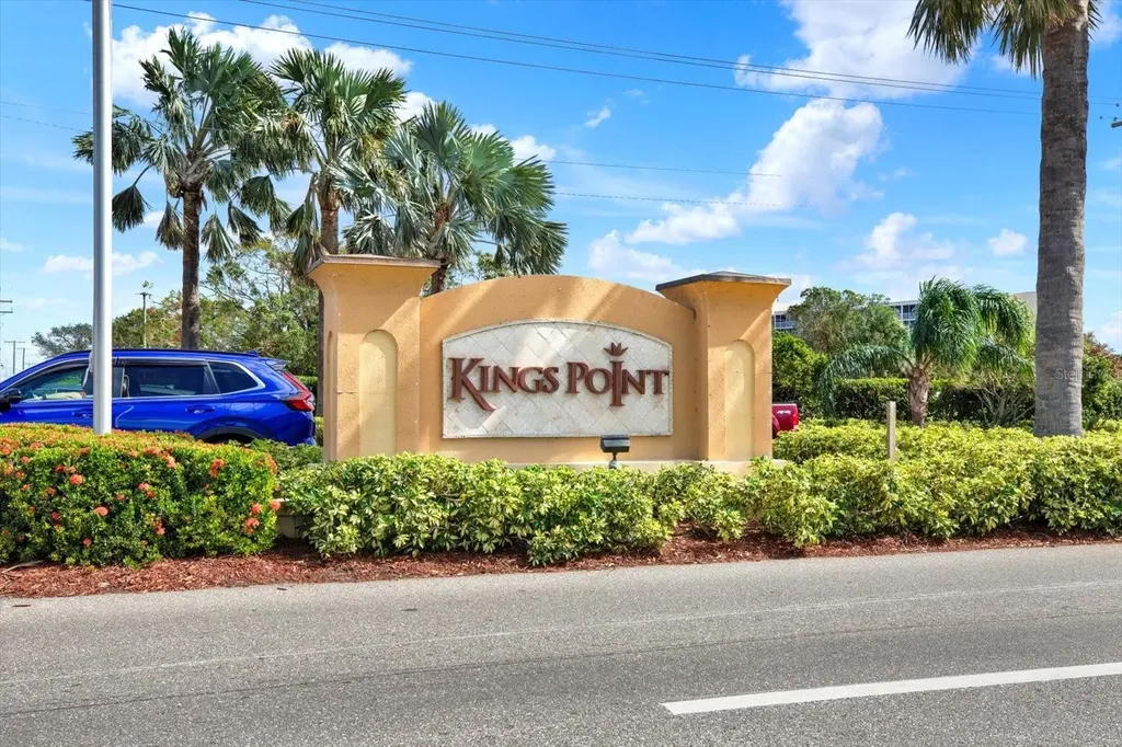2403 Nantucket Green Court Sun City Center FL 33573