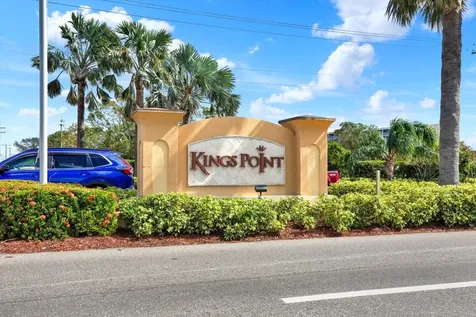 2403 Nantucket Green Court Sun City Center FL 33573