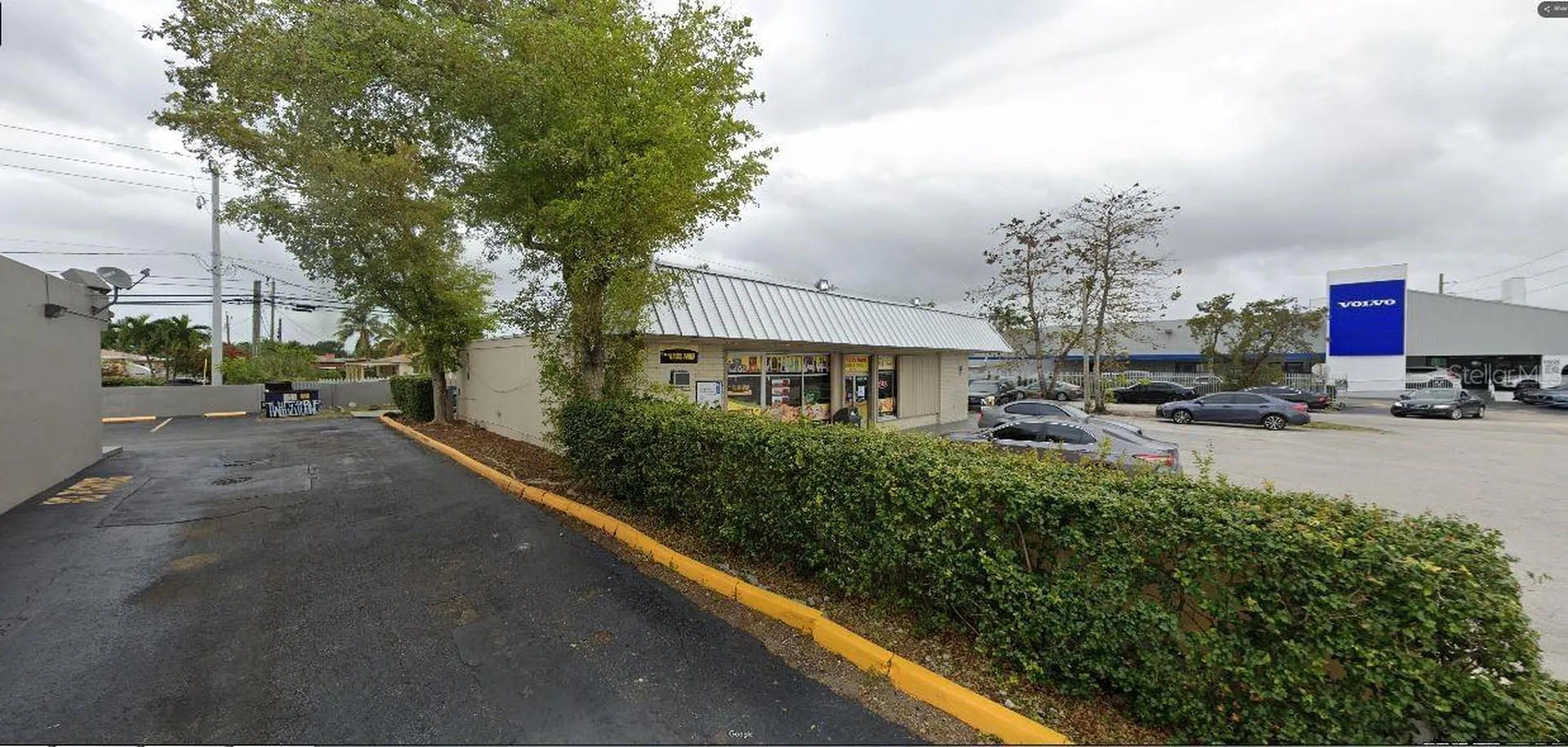 19301 NW 2nd Avenue Miami FL 33169