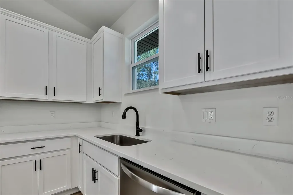 8118 N Santos Drive Citrus Springs FL 34434