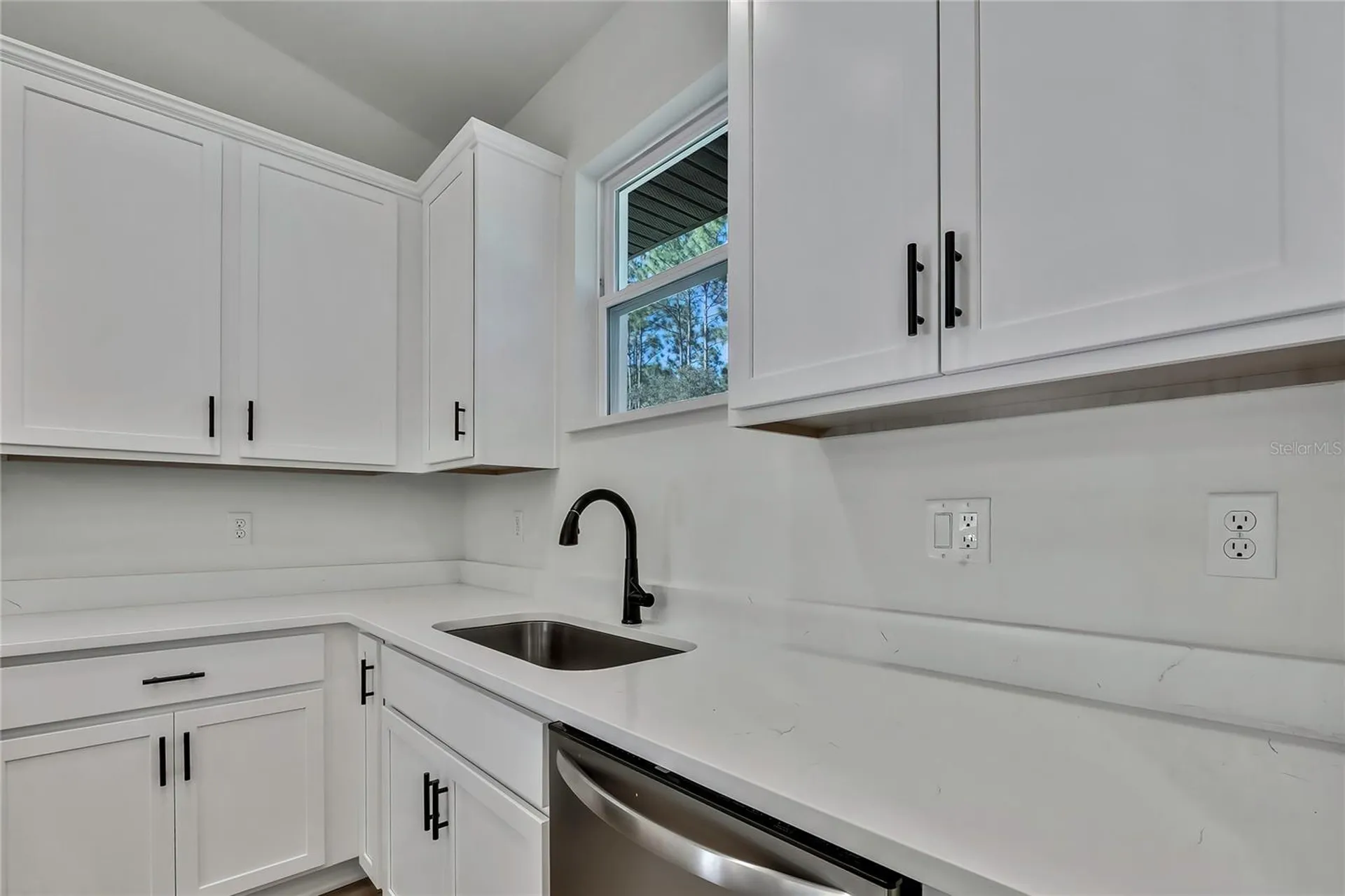 8118 N Santos Drive Citrus Springs FL 34434
