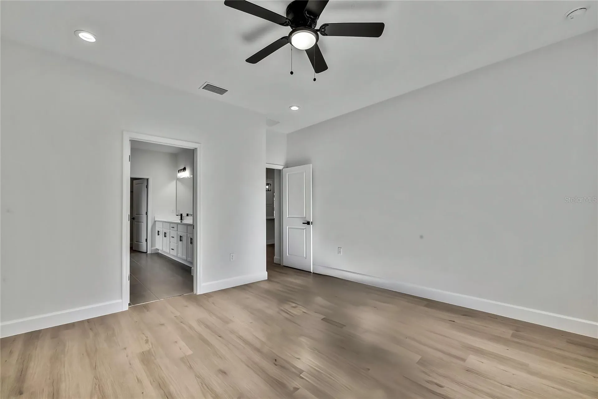 8118 N Santos Drive Citrus Springs FL 34434
