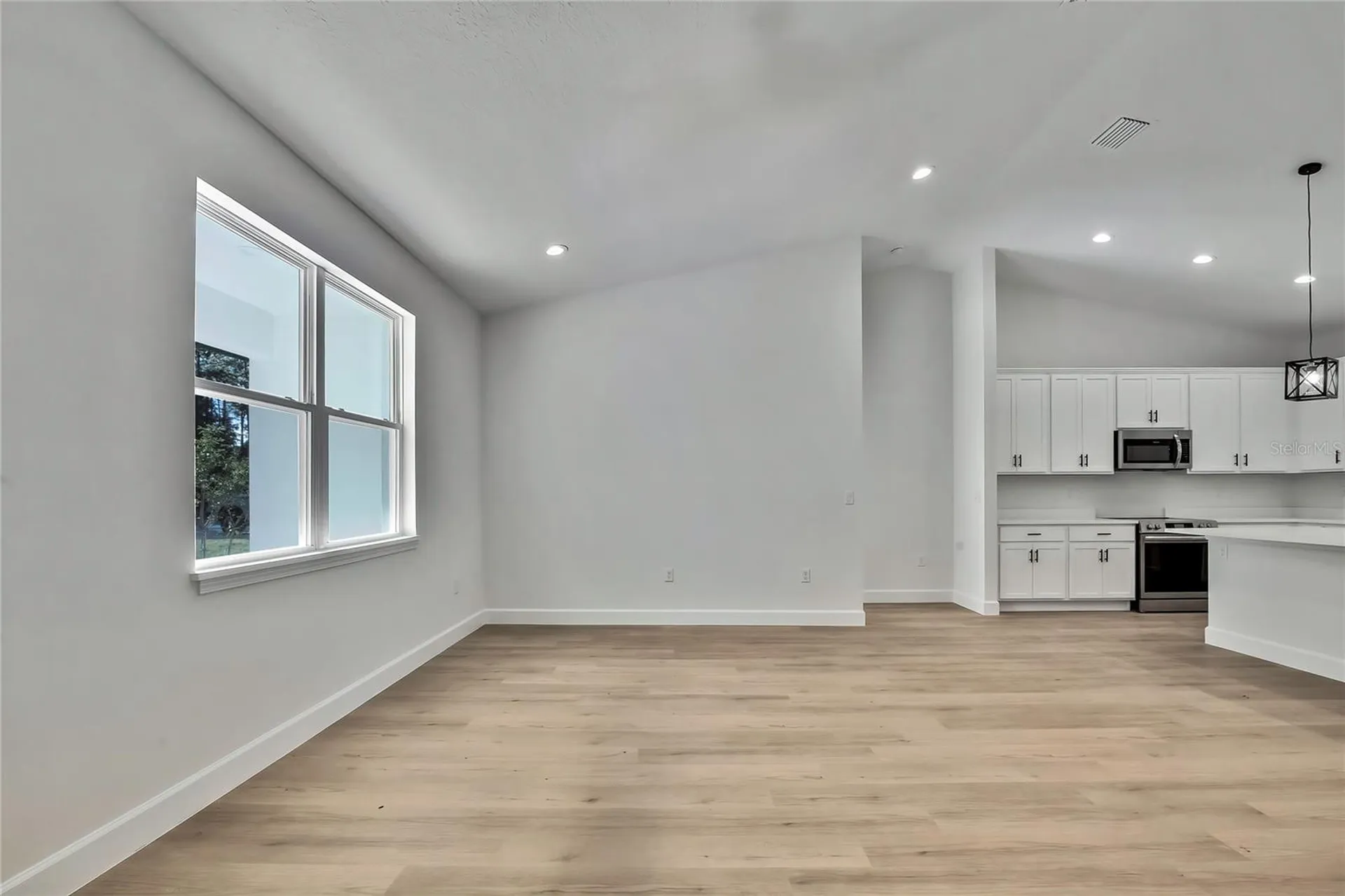 8118 N Santos Drive Citrus Springs FL 34434