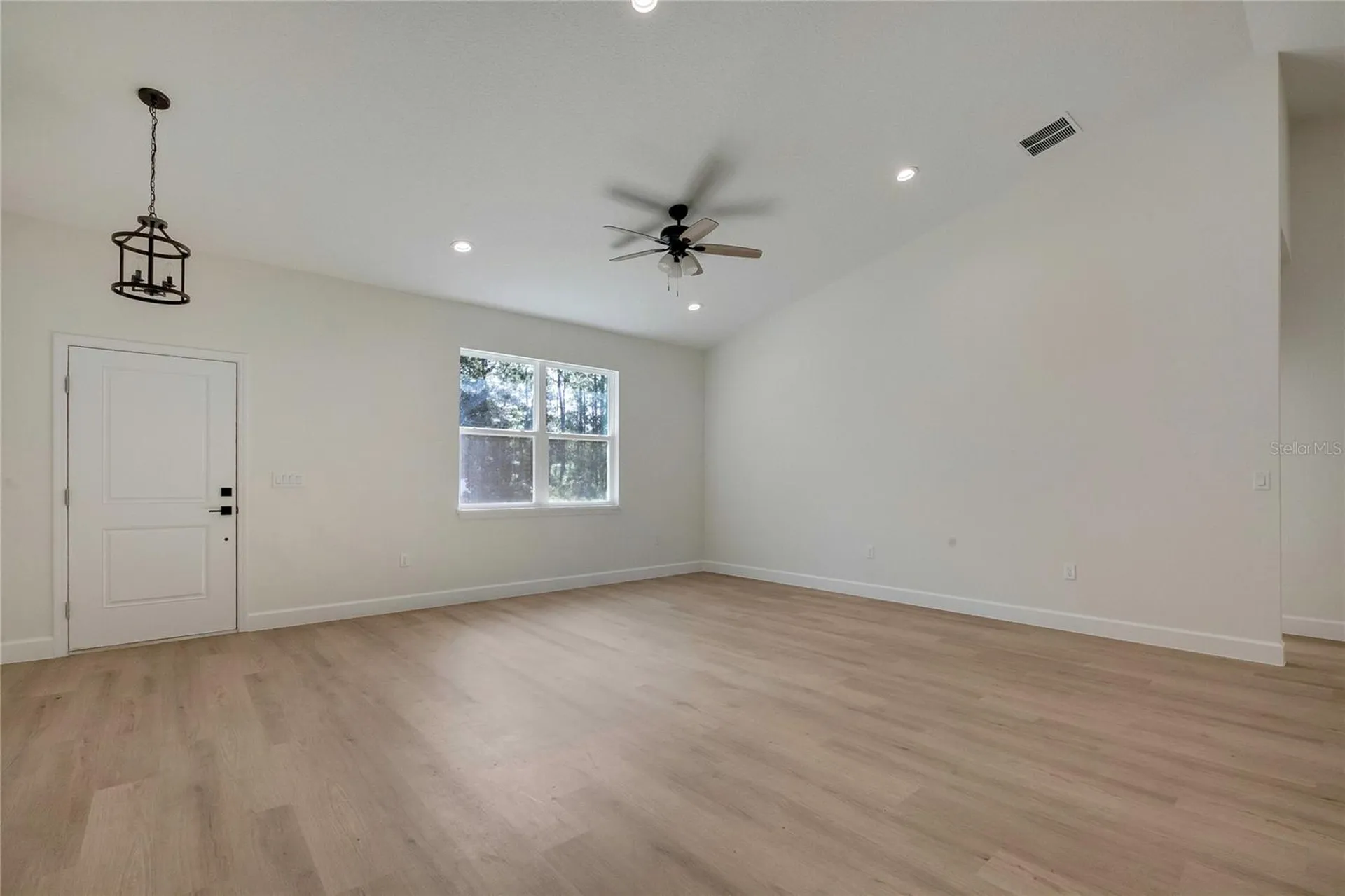 8104 N Santos Drive Citrus Springs FL 34434