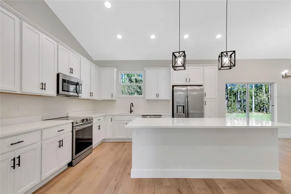 8090 N Santos Drive Citrus Springs FL 34434