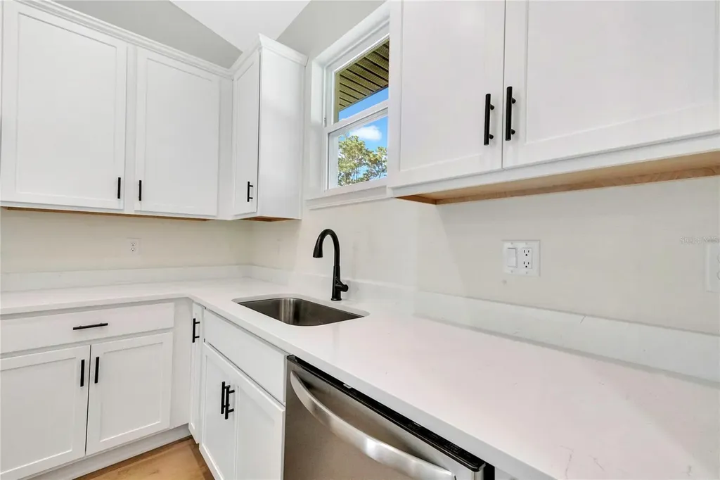 8090 N Santos Drive Citrus Springs FL 34434