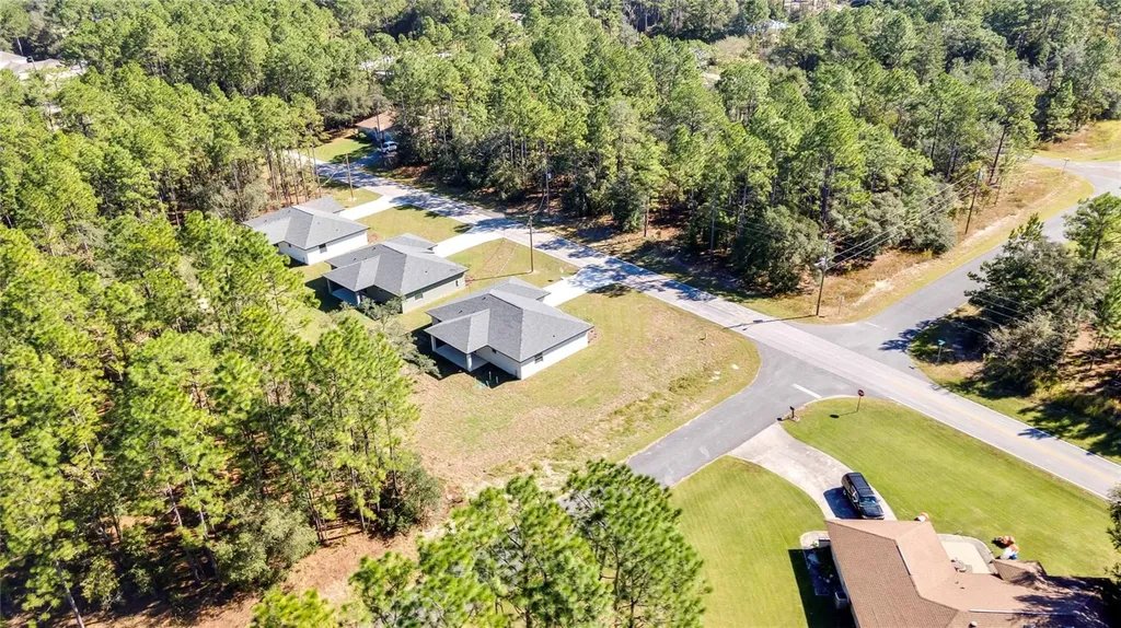 8090 N Santos Drive Citrus Springs FL 34434