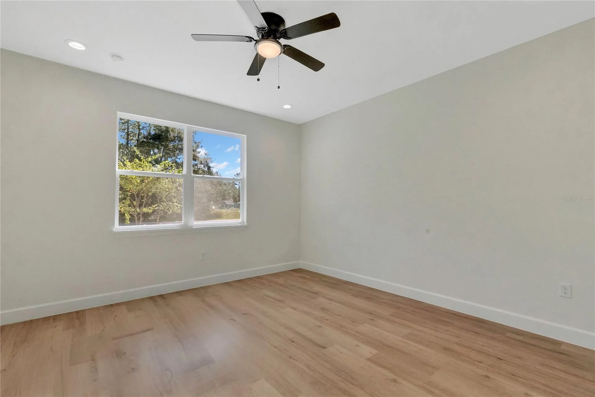 8090 N Santos Drive Citrus Springs FL 34434