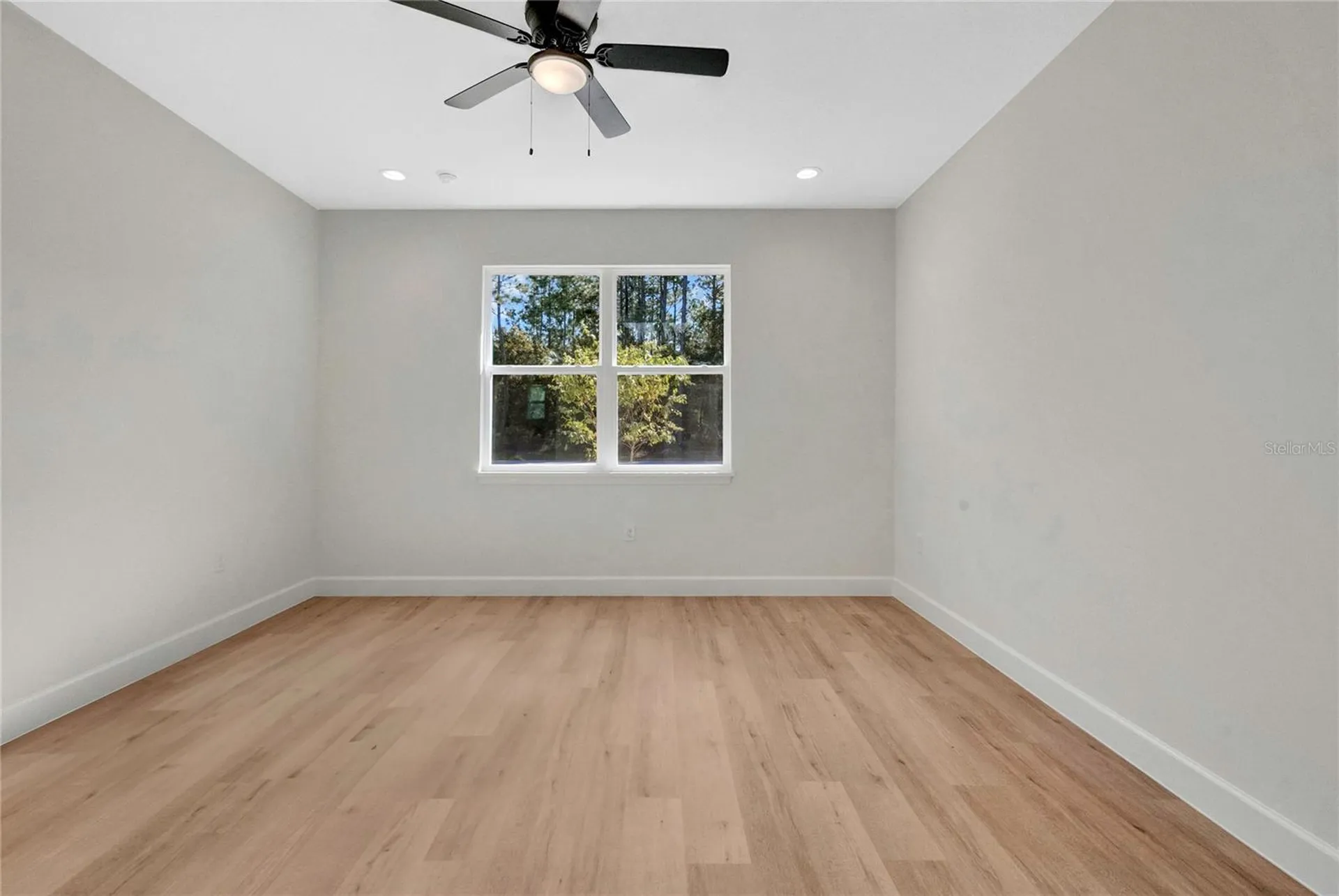 8090 N Santos Drive Citrus Springs FL 34434