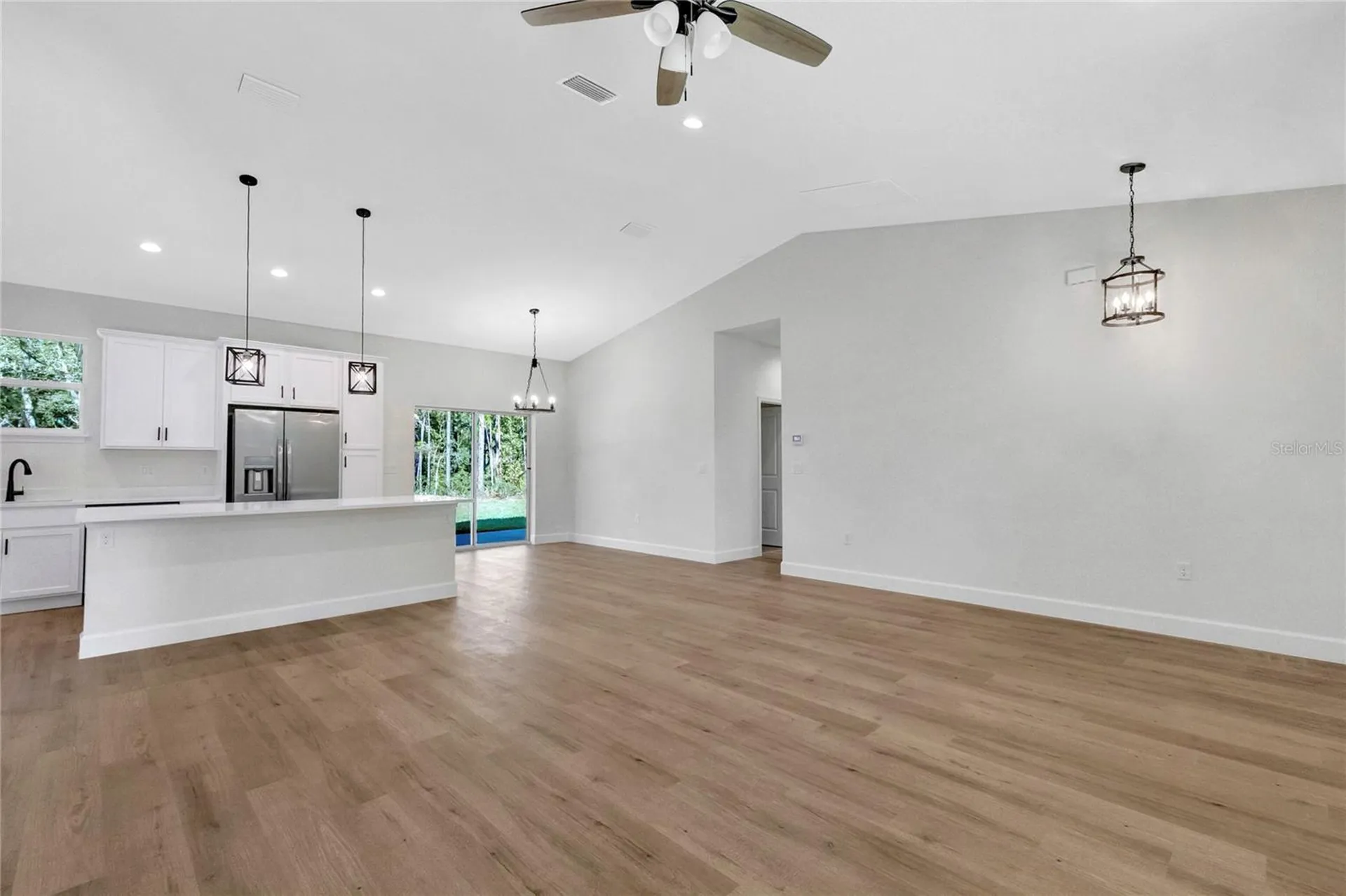 8090 N Santos Drive Citrus Springs FL 34434
