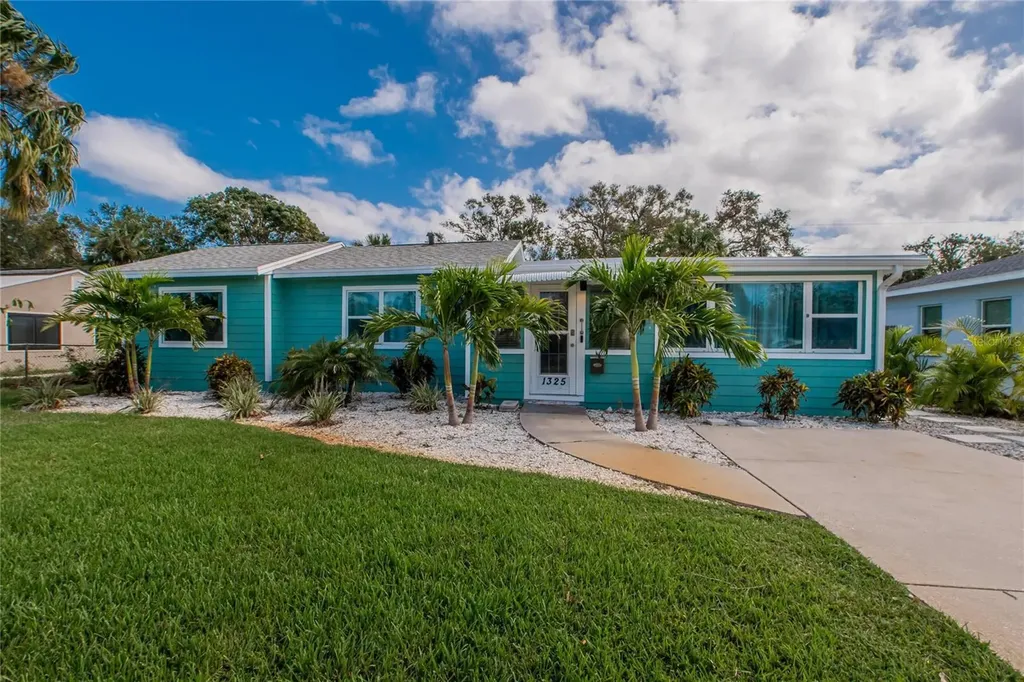 1325 59th Street N St Petersburg FL 33710