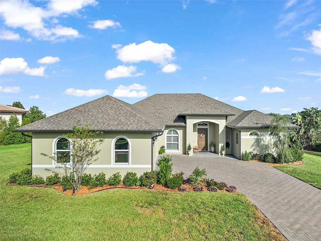 5417 Emerald Bay Lane Lady Lake FL 32159