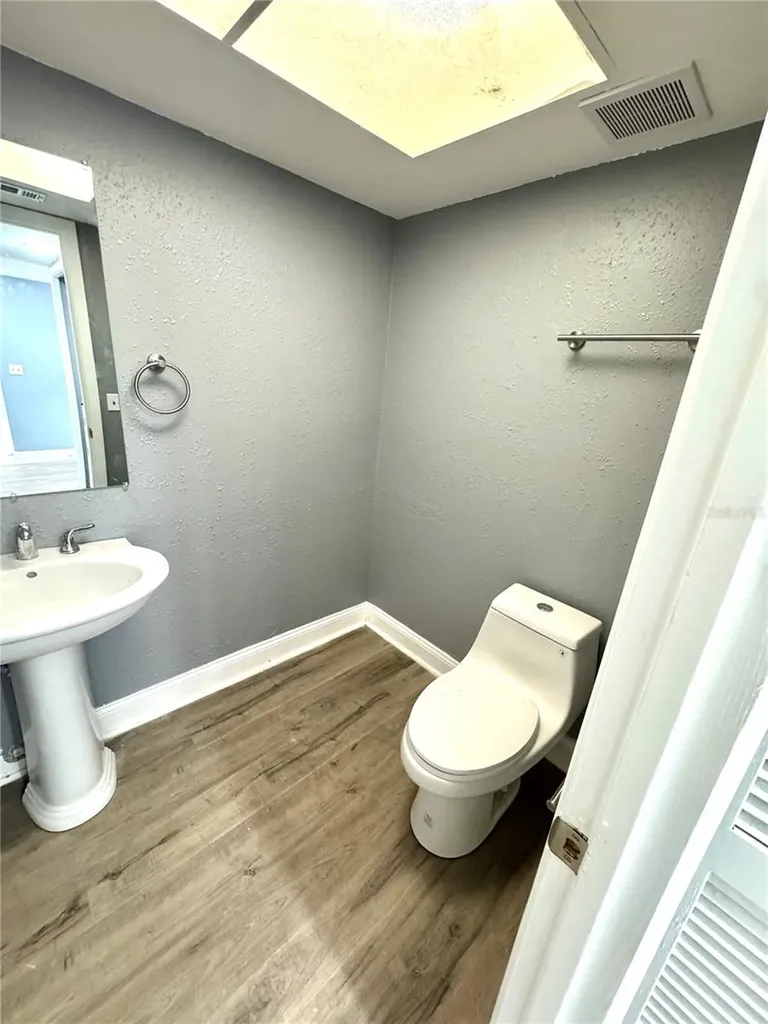 4229 S Lake Orlando Parkway Orlando FL 32808