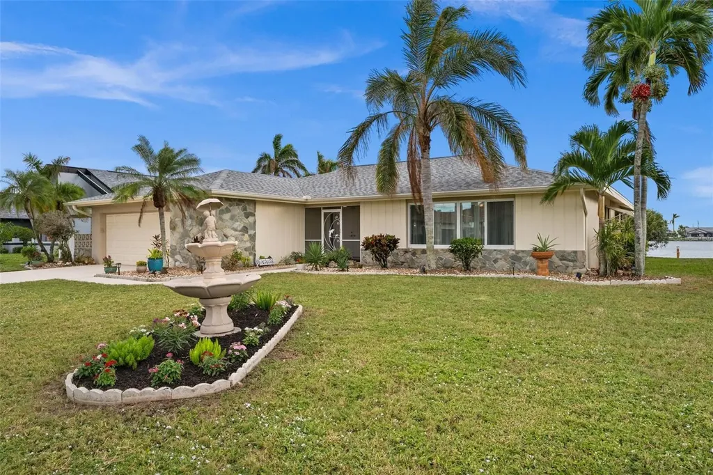 418 SW 49th Lane Cape Coral FL 33914