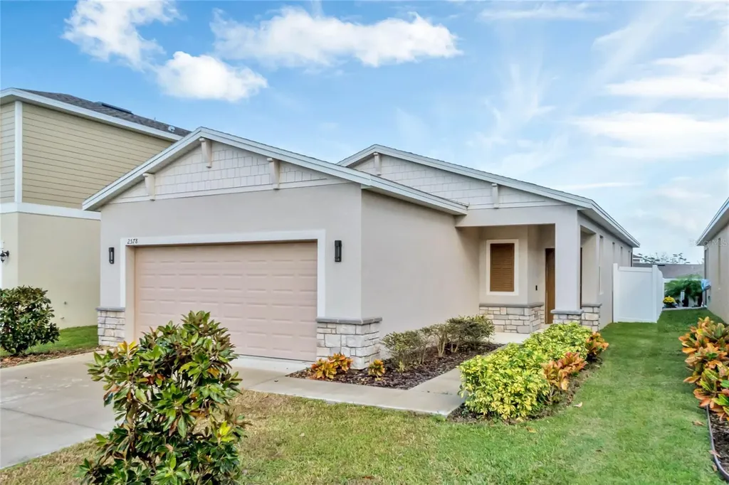 2578 Shamrock Street Tavares FL 32778