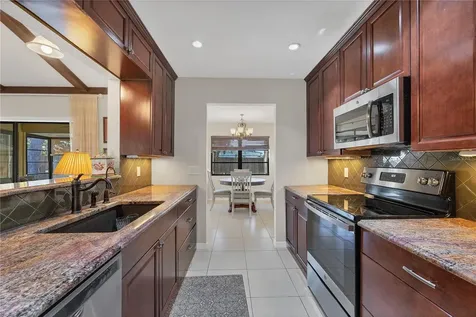 105 Hourglass Drive Venice FL 34293