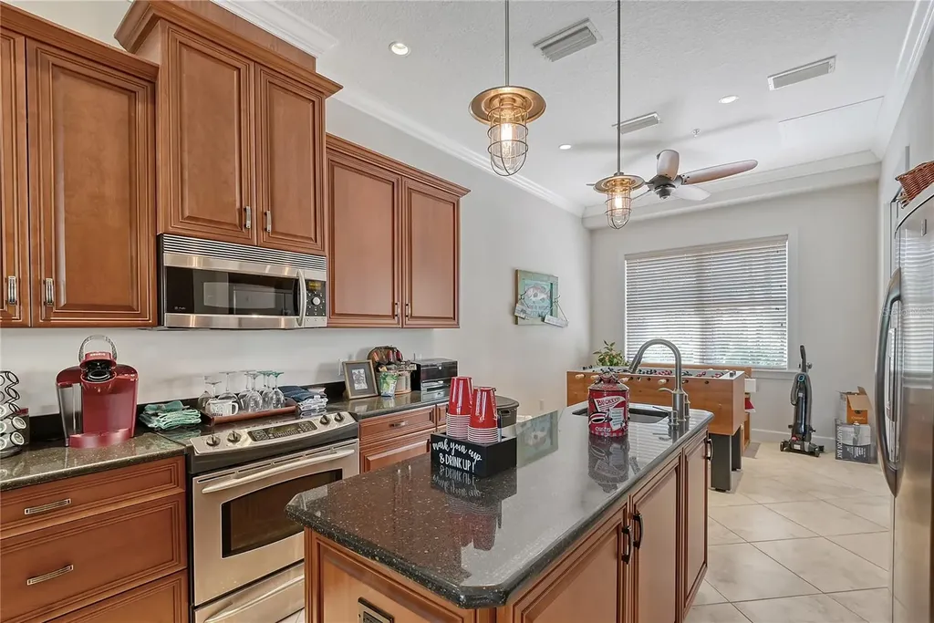 467 Canal Road Sarasota FL 34242