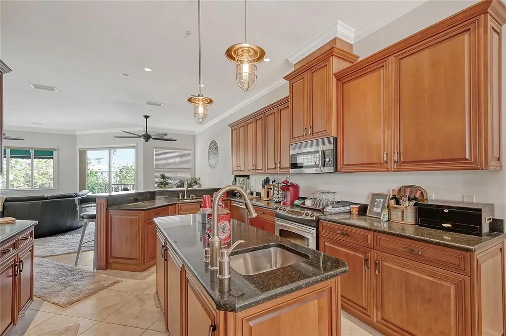 467 Canal Road Sarasota FL 34242