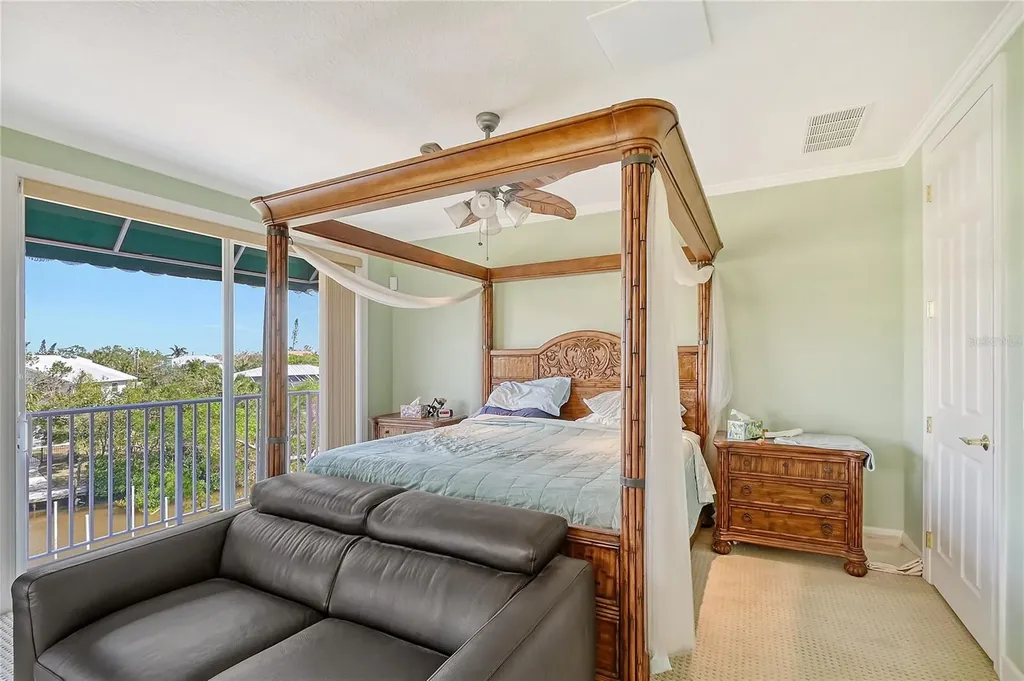 467 Canal Road Sarasota FL 34242