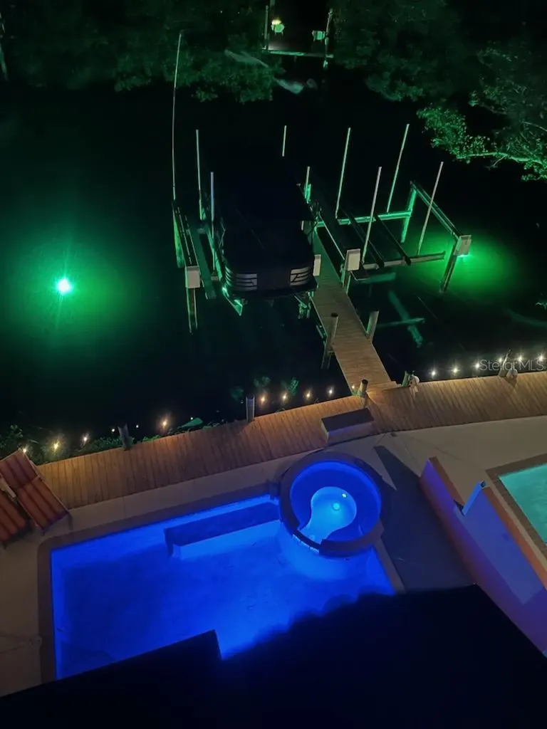 467 Canal Road Sarasota FL 34242