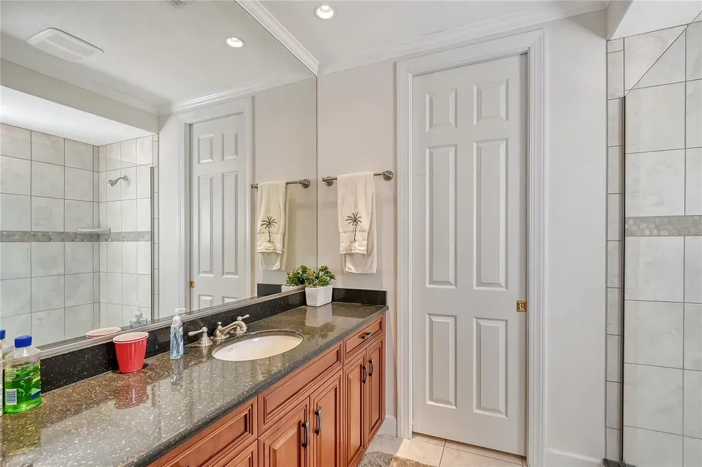 467 Canal Road Sarasota FL 34242