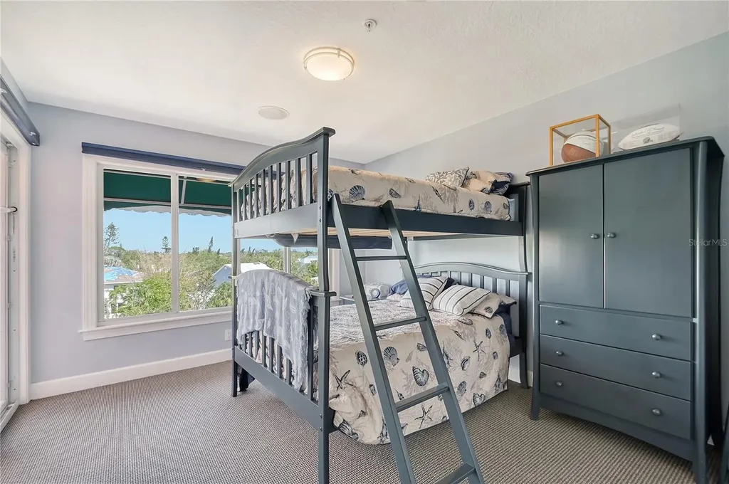 467 Canal Road Sarasota FL 34242