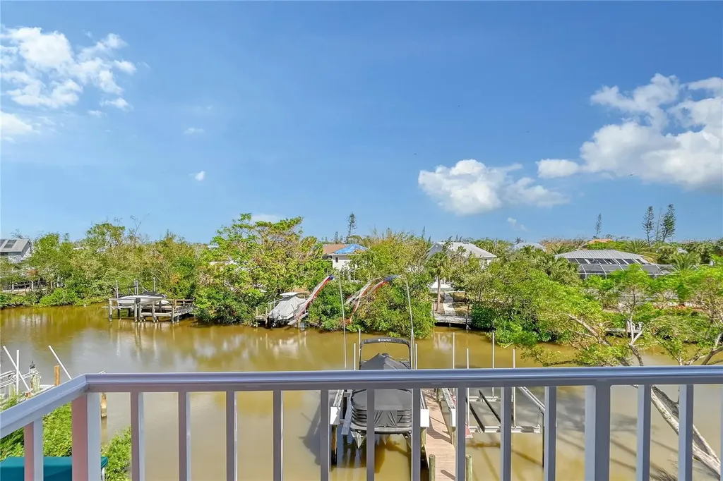 467 Canal Road Sarasota FL 34242