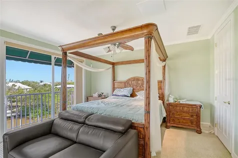 467 Canal Road Sarasota FL 34242