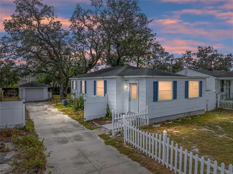 3908 W North B Street Tampa FL 33609