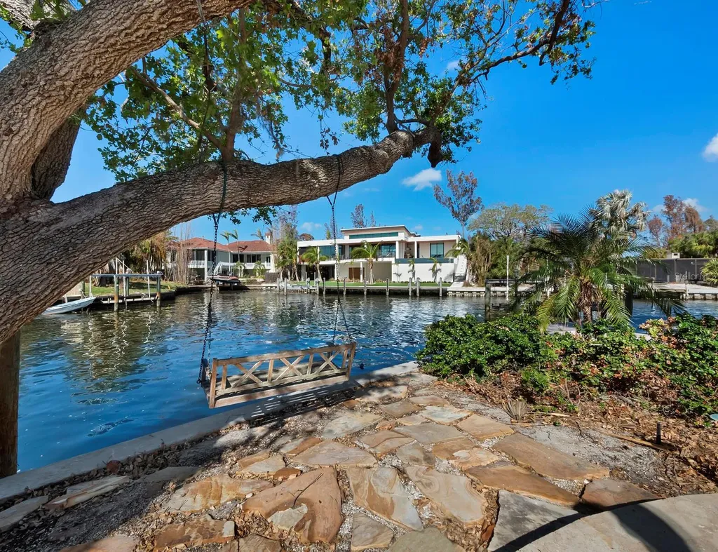 1231 Starboard Lane Sarasota FL 34242