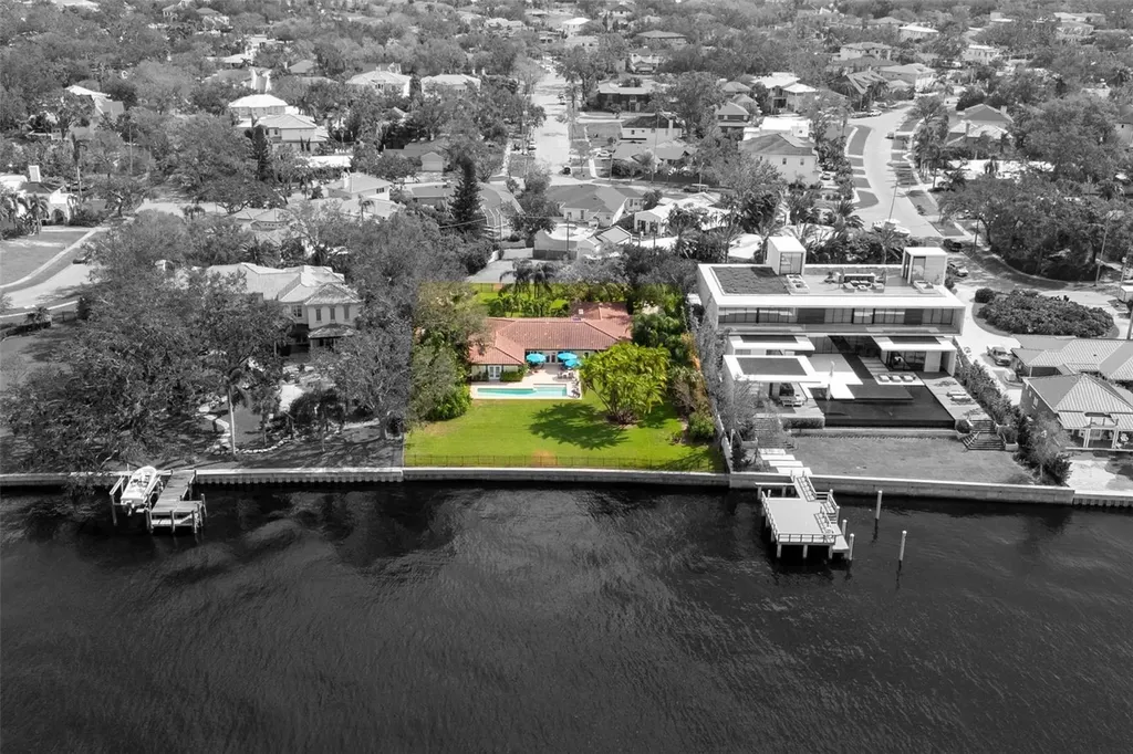 306 Blanca Lane Tampa FL 33606