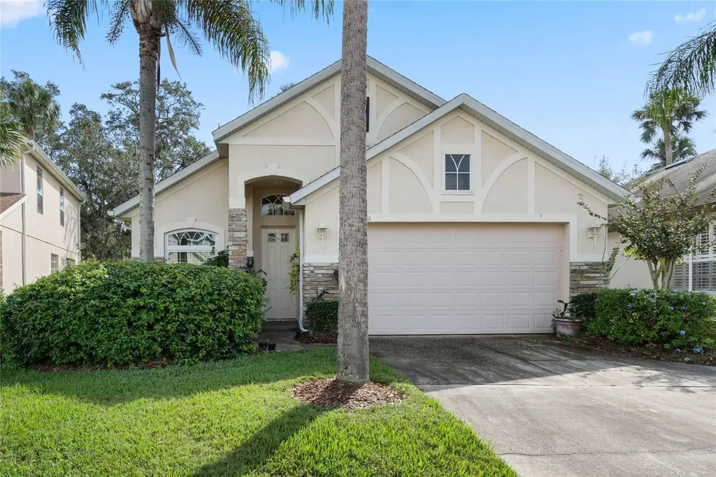2806 Eagle Claw Court Kissimmee FL 34746