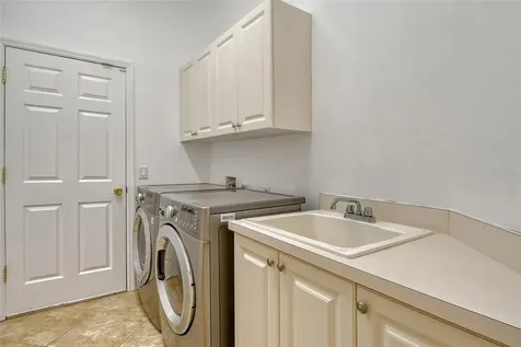 7819 Ashley Circle Bradenton FL 34201