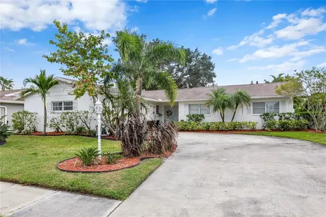 8708 Palisades Drive Tampa FL 33615