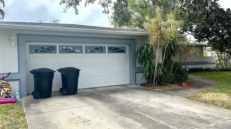 386 Bayview Drive NE St Petersburg FL 33704