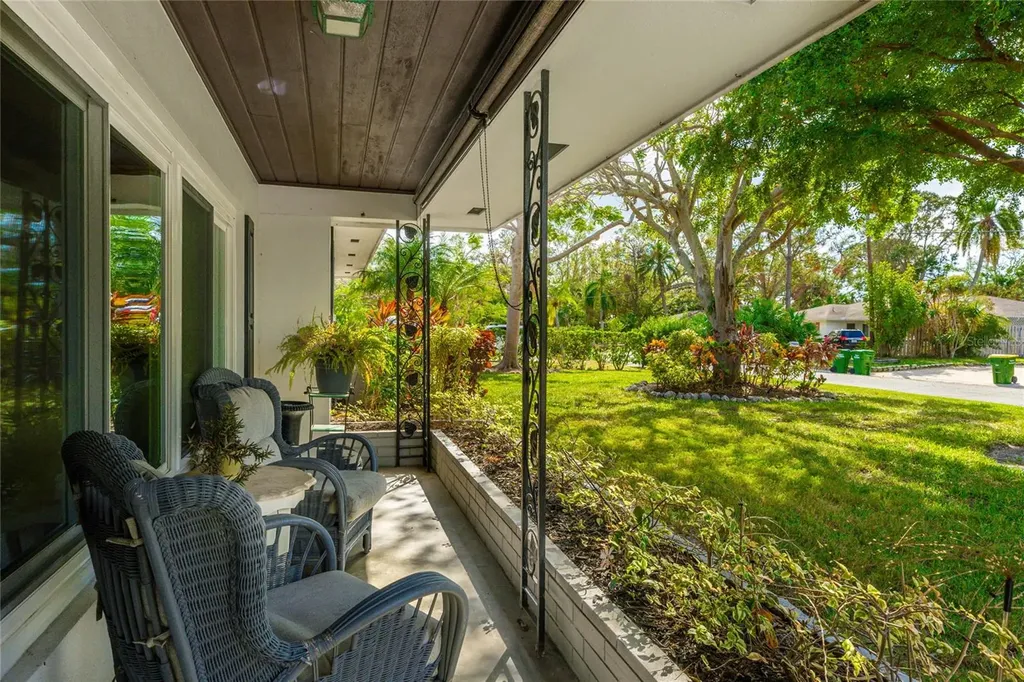 4820 Remington Drive Sarasota FL 34234