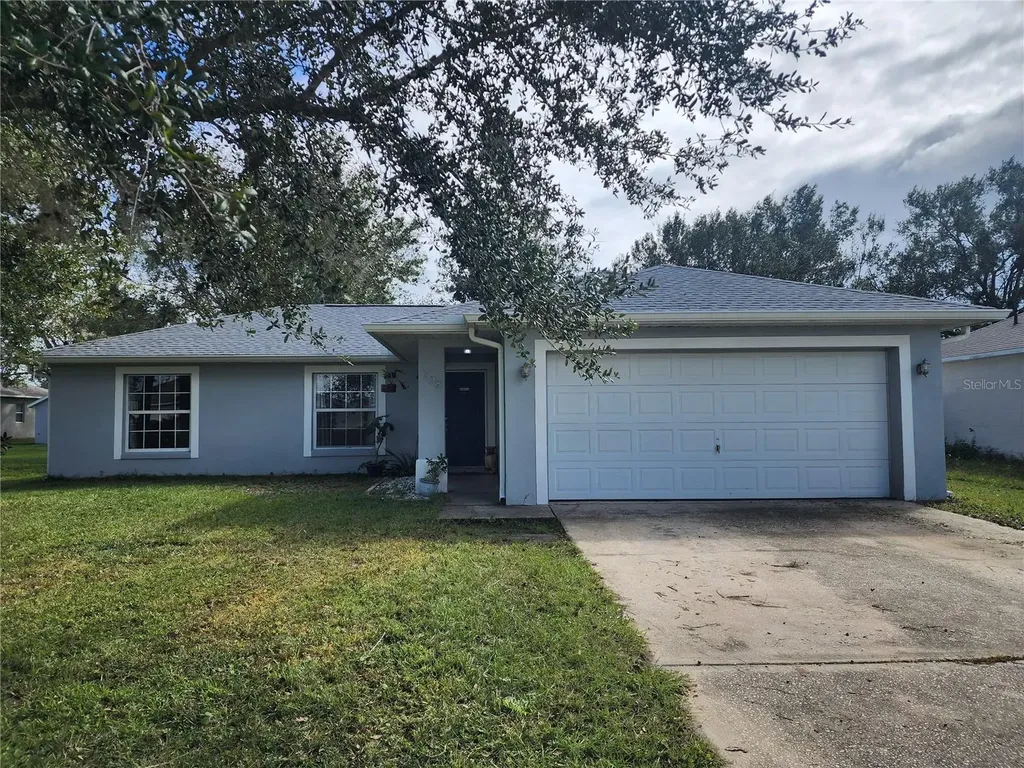 708 Robin Court Kissimmee FL 34759