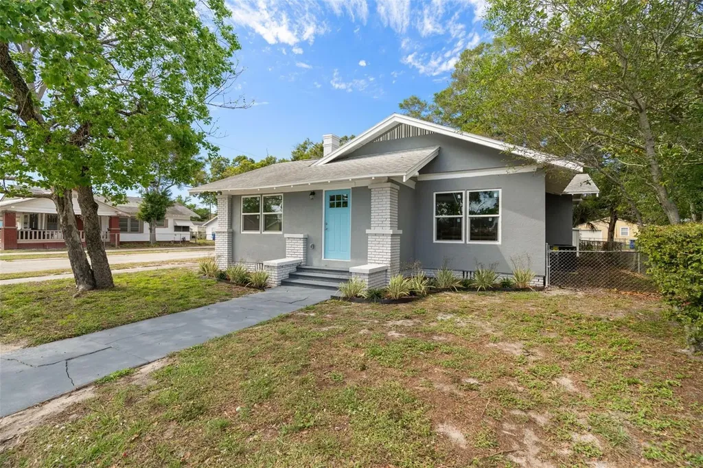 4363 5th Avenue S St Petersburg FL 33711