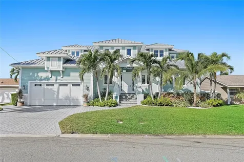 3942 14th Street NE St Petersburg FL 33703