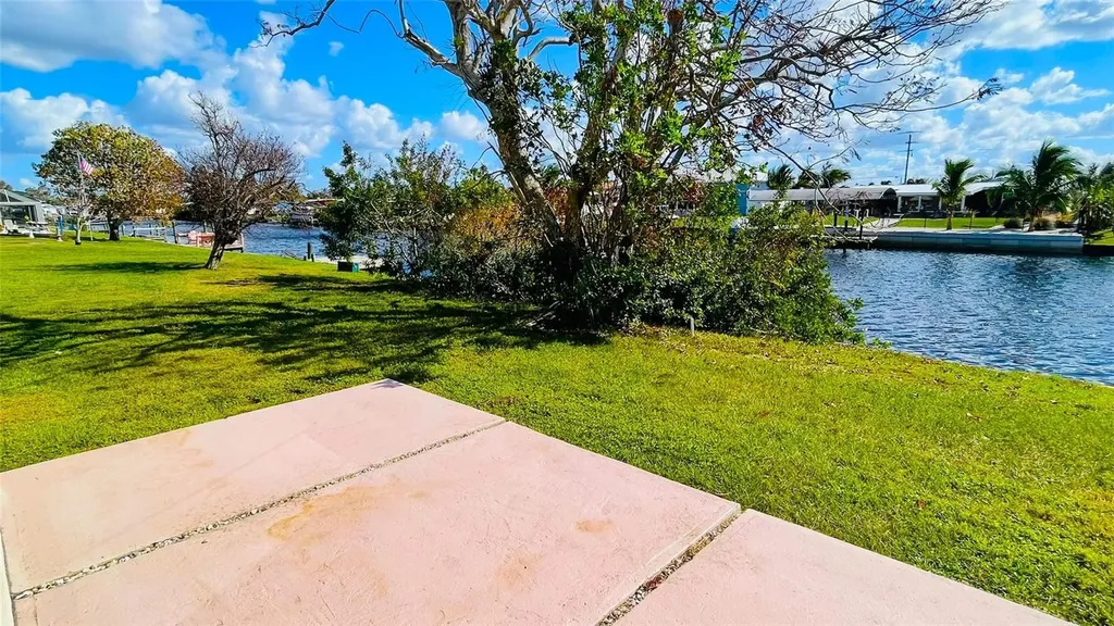 554 Lindley Terrace Port Charlotte FL 33952