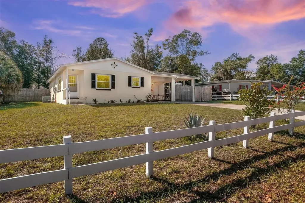 314 E Volusia Avenue Deland FL 32724