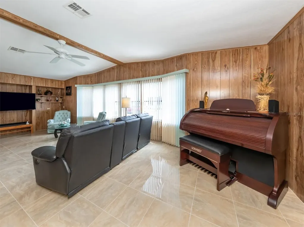 628 La Jolla Circle North Port FL 34287