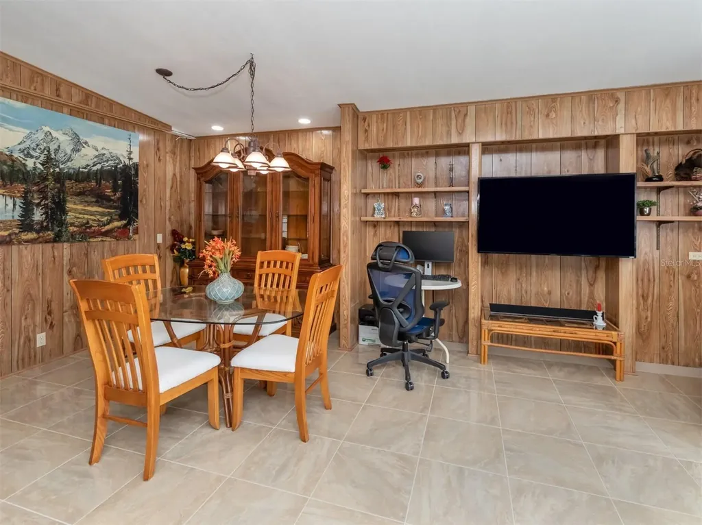 628 La Jolla Circle North Port FL 34287